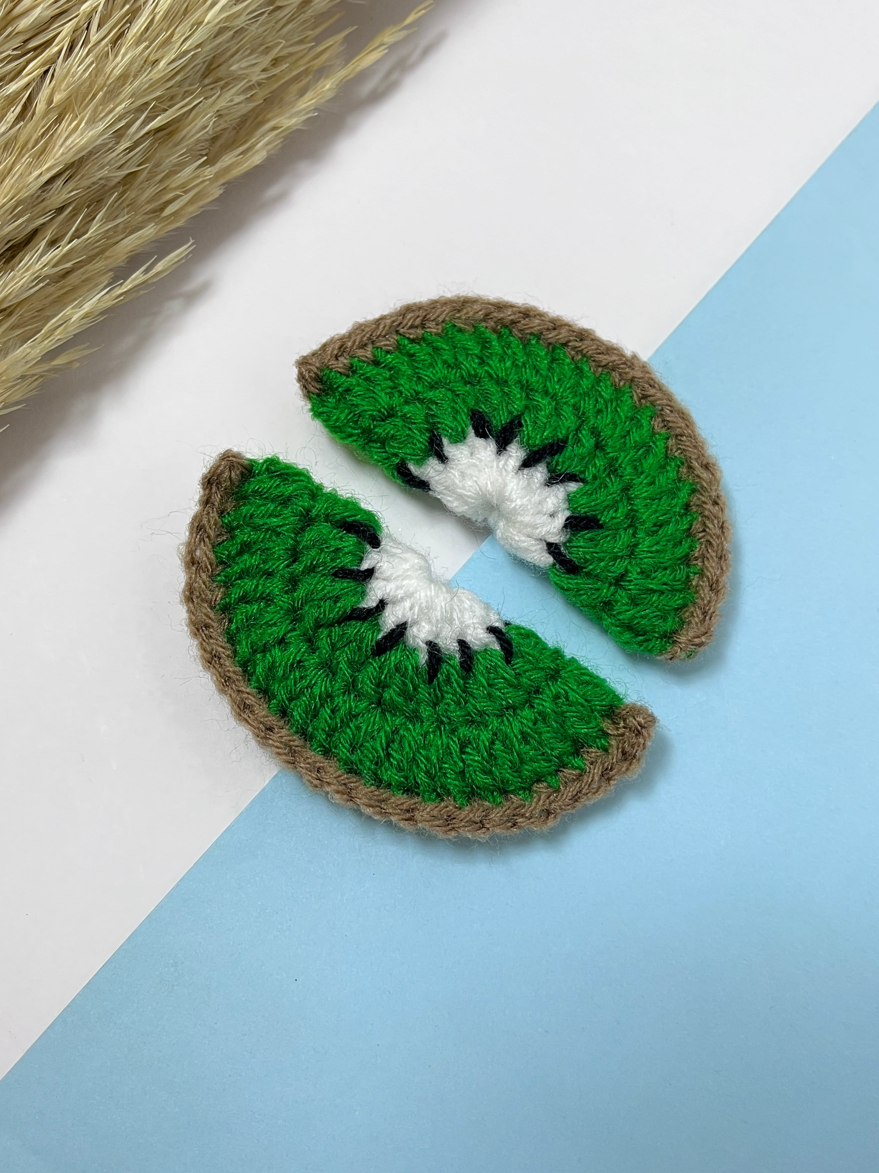 Little Peas Set of 2 Kiwi Fruit Design Tic Tac Hair Clips - Dark Green