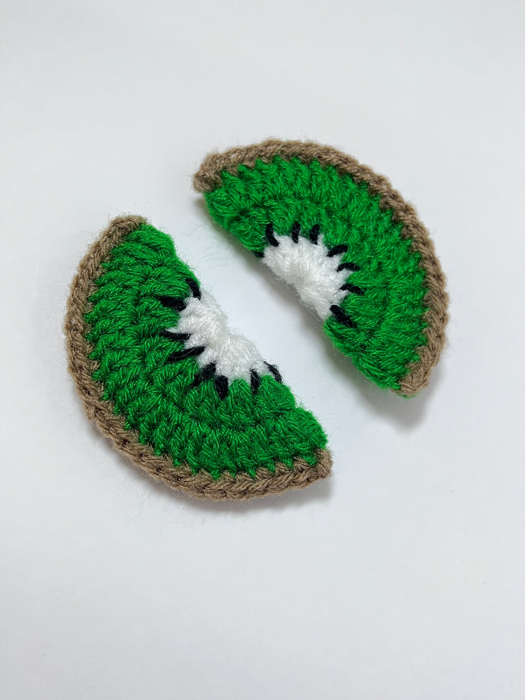 Little Peas Set of 2 Kiwi Fruit Design Tic Tac Hair Clips - Dark Green